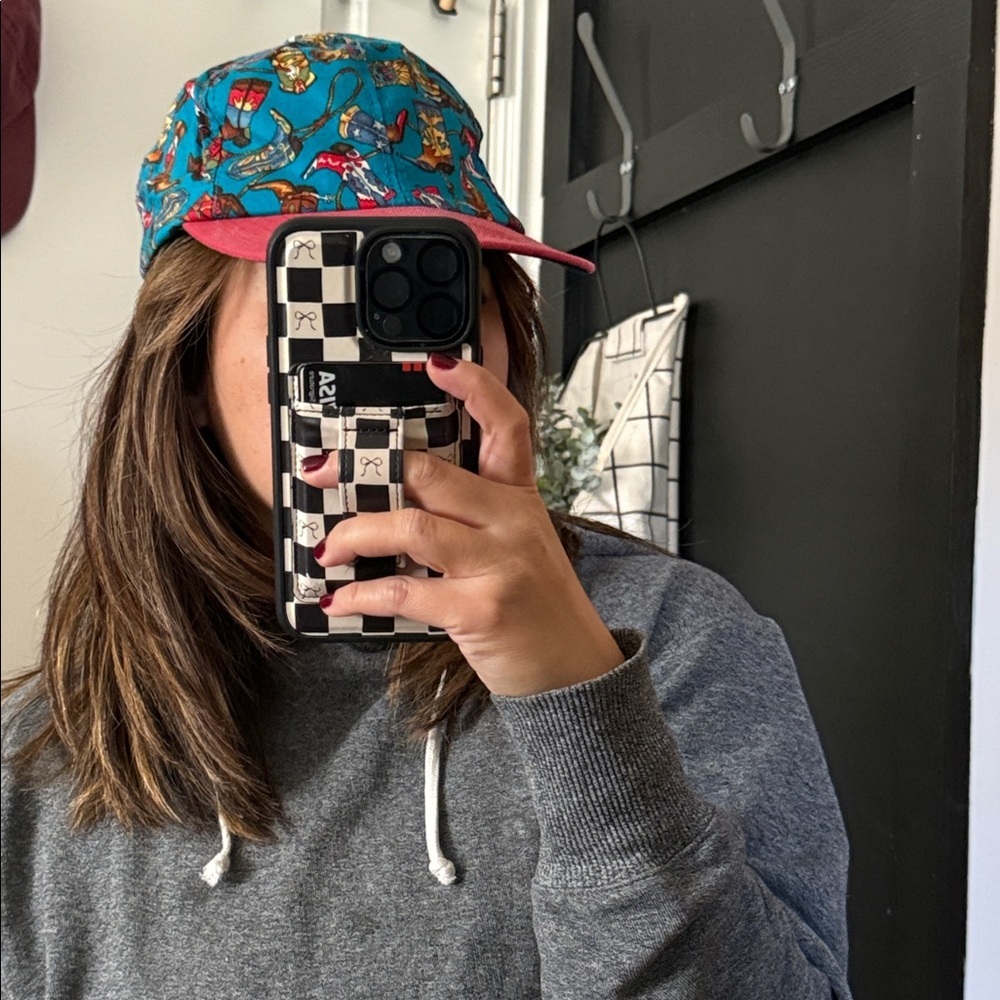 Vintage Cowboy Print Snap Back hat OS.